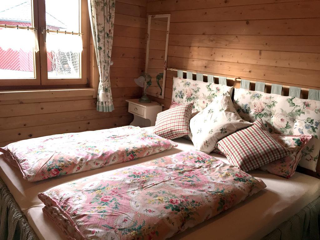 Ferienwohnung Romantik Im Roten Haus Фюссен Экстерьер фото
